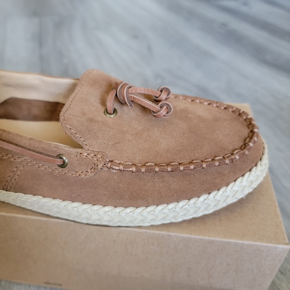 UGG Channtal Loafer - Picture 4 of 9